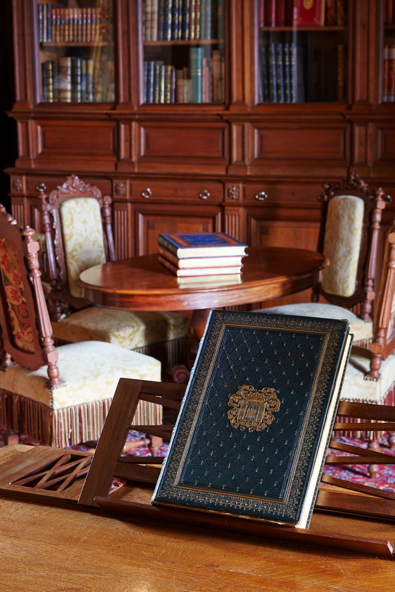 Collection de livres anciens bibliotheque chateau montresor